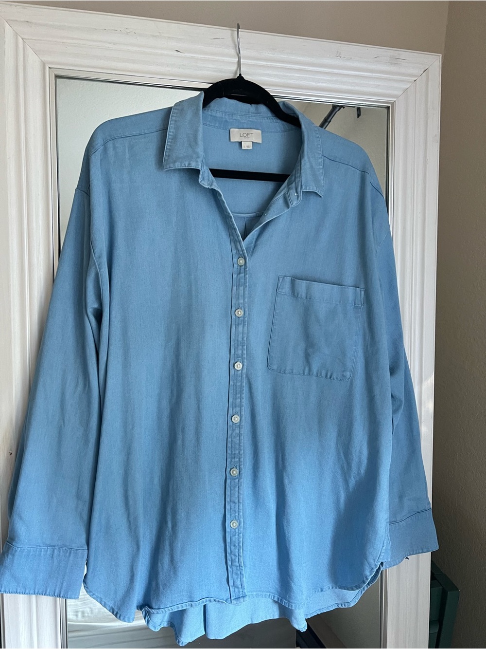 LOFT Women's Blue Button Down Shirt